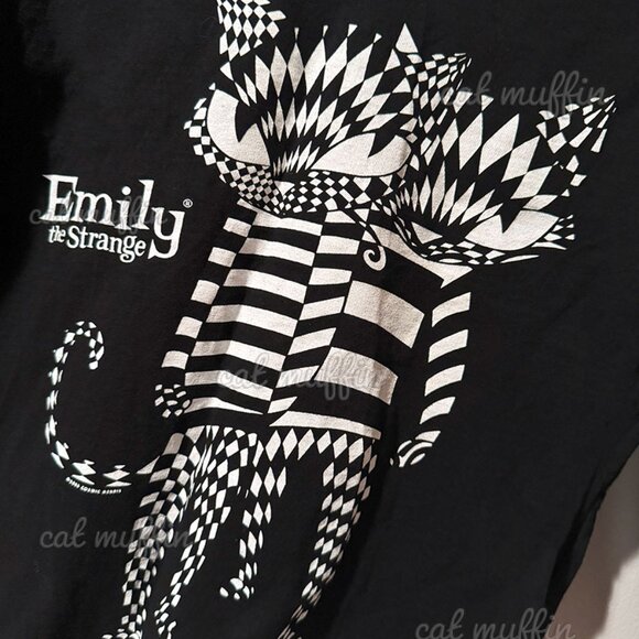EMILY THE STRANGE BLACK / WHITE TOP from 2008 NEW!! *VERY RARE* - Picture 1 of 5